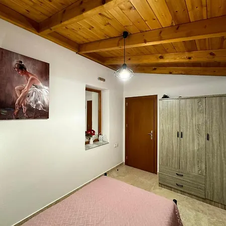 Alleyhouse 83 Semesterbostad
