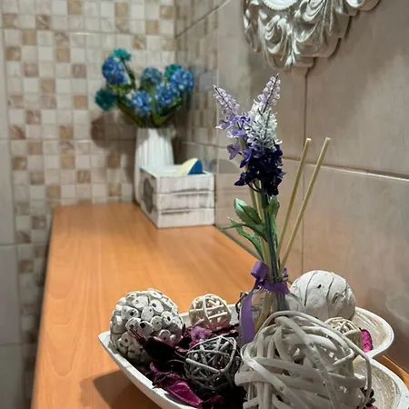 Alleyhouse 83 Nyaraló Kremasztí
