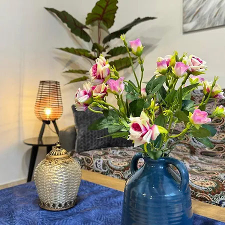 Holiday home Alleyhouse 83